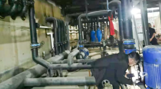 大量違規(guī)地熱井被關(guān)停，改空氣源熱泵運營成本僅11.3元/㎡